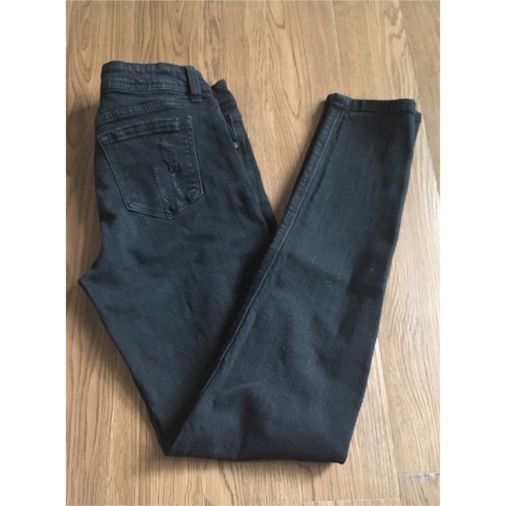 Oasis Distressed Jeans